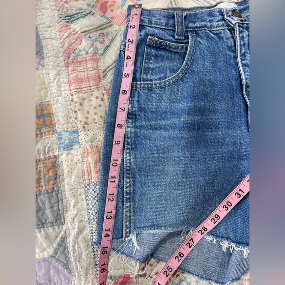 Vintage Calvin Klein High-Rise Cutoff Jean Shorts | Women’s 6 / 24 | Made in USA - Picture 11 of 14